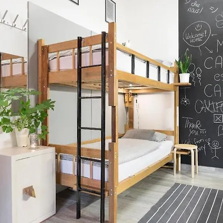 Apartment ✰stylish & Minimalist. Centre. Private Terrace *