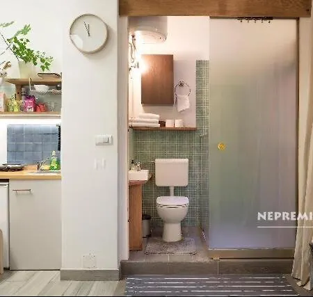Apartment ✰stylish & Minimalist. Centre. Private Terrace *